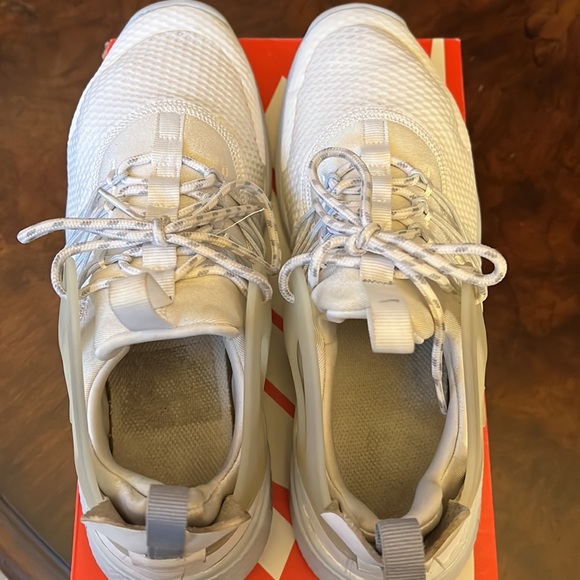 Nike Free Viritous Running Shoes. Size 7.5 - Picture 5 of 7